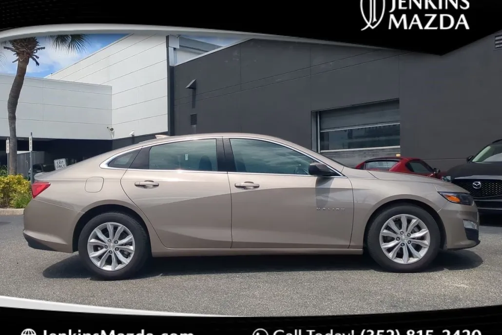 2024 Chevrolet Malibu 1LT photo 1