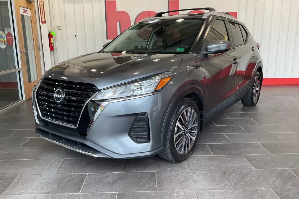 2023 Nissan Kicks SV photo 1