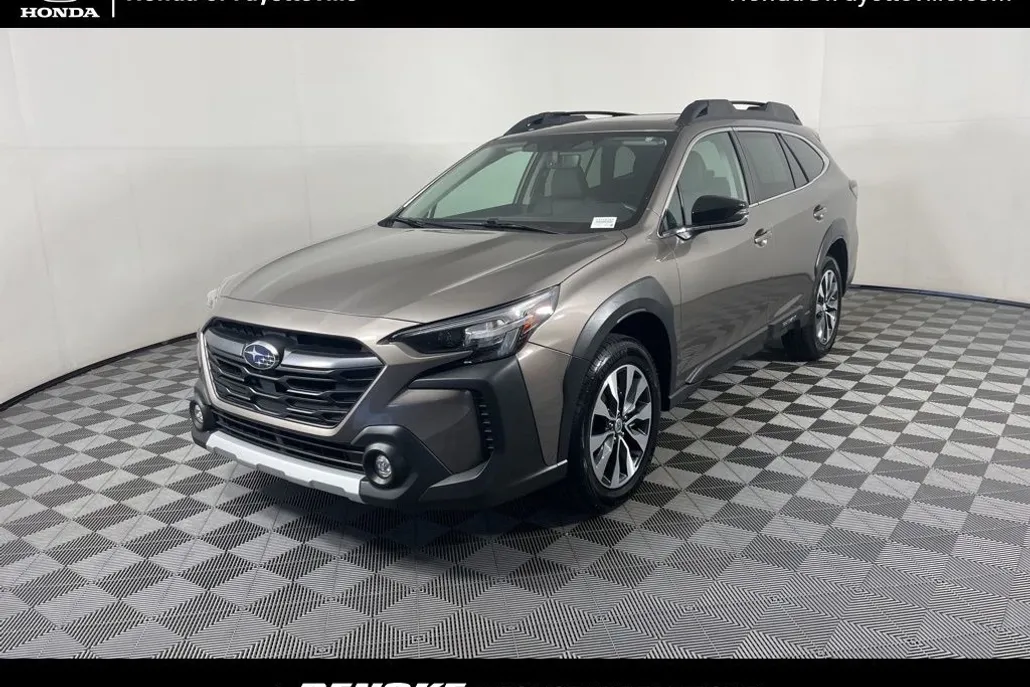 2023 Subaru Outback Limited XT photo 1