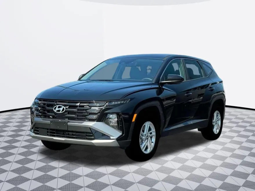2025 Hyundai Tucson SE photo 1
