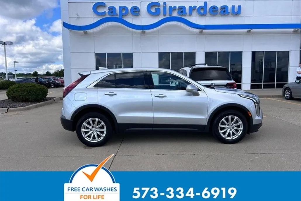 2019 Cadillac XT4 Luxury photo 1