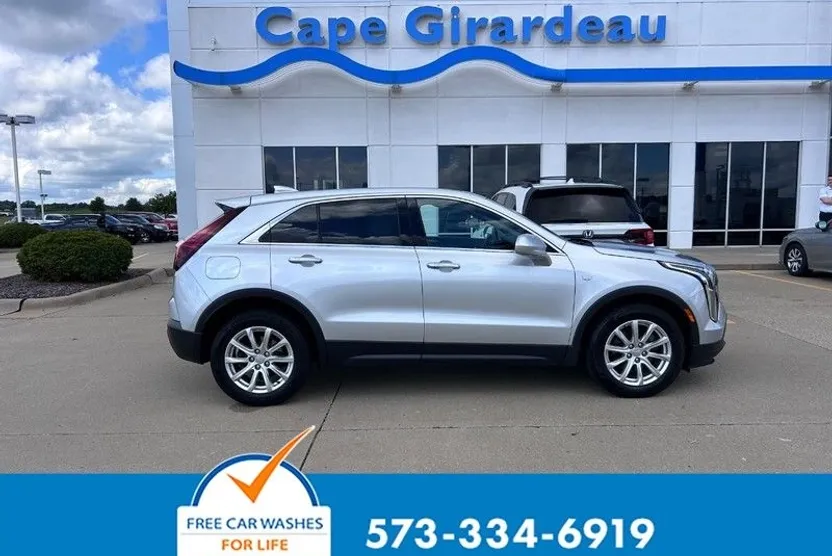2019 Cadillac XT4 Luxury photo 1
