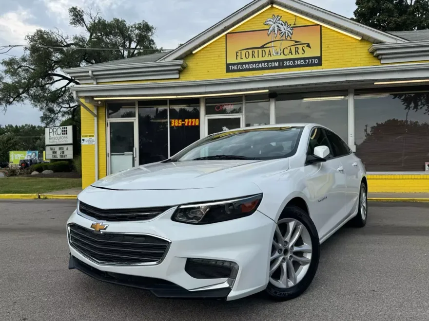 2018 Chevrolet Malibu photo 1