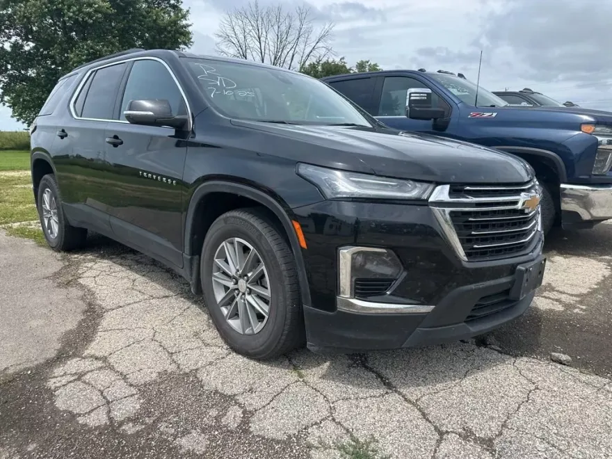 2022 Chevrolet Traverse Leather photo 1