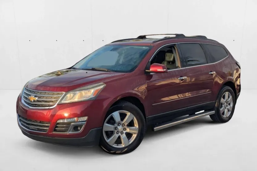 2017 Chevrolet Traverse Premier photo 1
