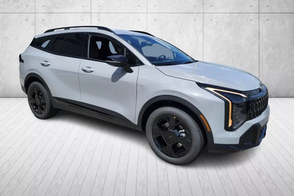 2026 Kia Sportage X-Line photo 1