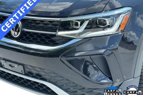 2022 Volkswagen Taos SEL photo 3