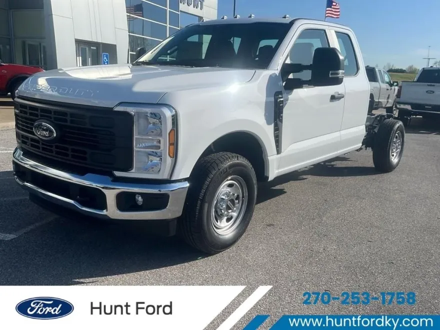 2025 Ford F-250 XL photo 1