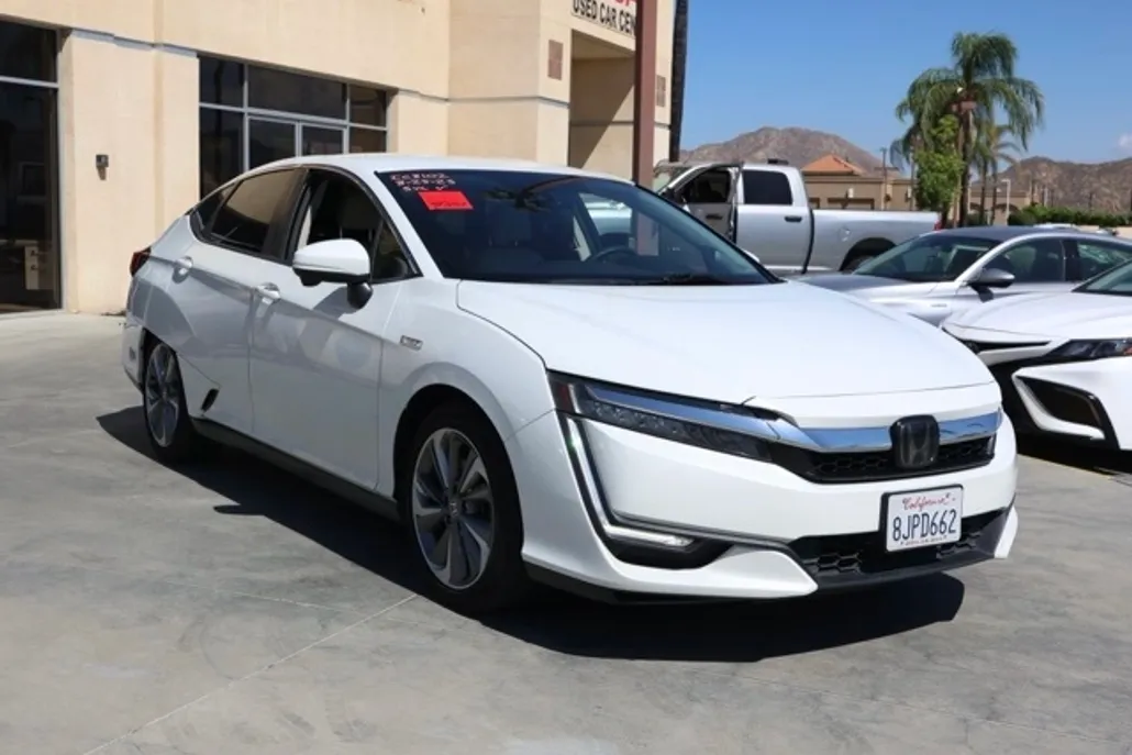 2018 Honda Clarity Plug-In Hybrid photo 1
