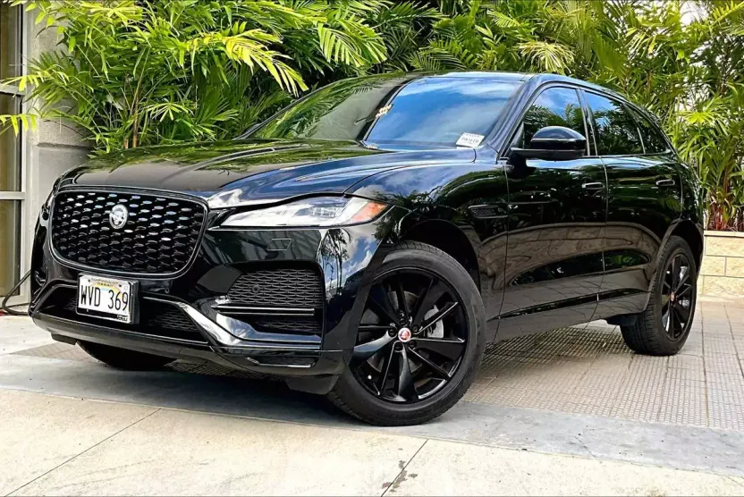 2023 Jaguar F-PACE P250 S photo 1