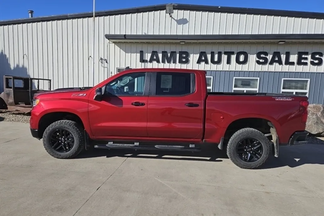 2024 Chevrolet Silverado 1500 LT Trail Boss photo 1