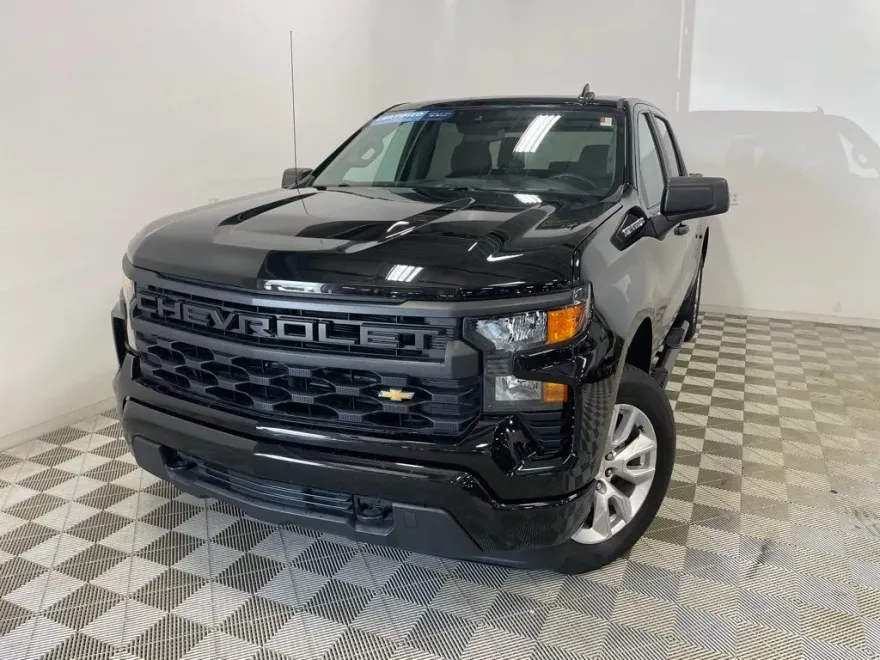 2022 Chevrolet Silverado 1500 Custom photo 1