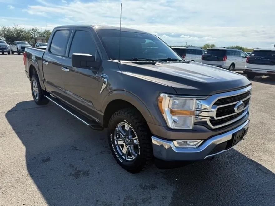 2023 Ford F-150 XLT photo 1