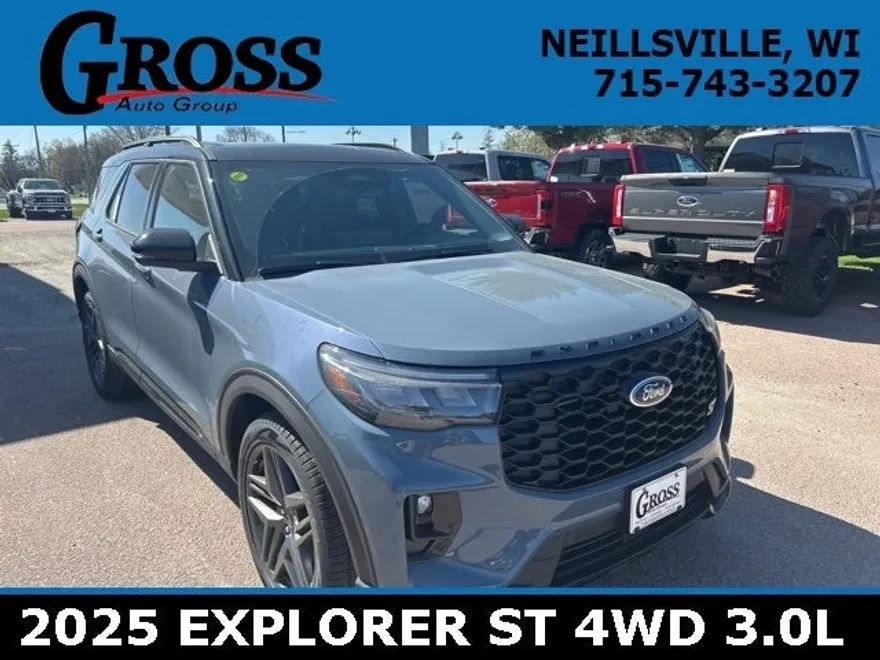 2025 Ford Explorer ST photo 1