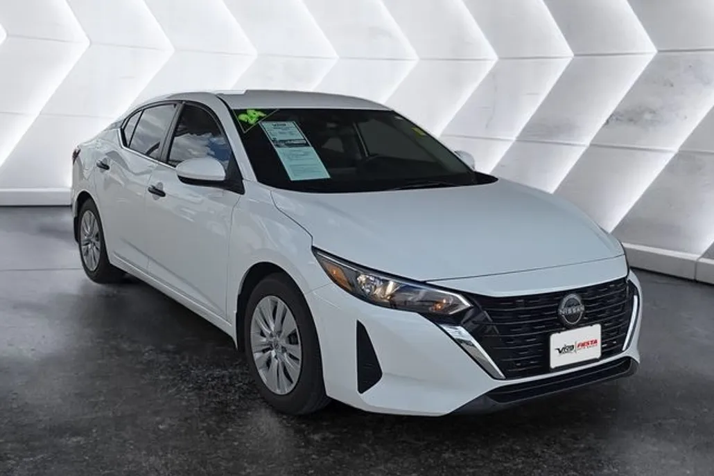 2024 Nissan Sentra S photo 1