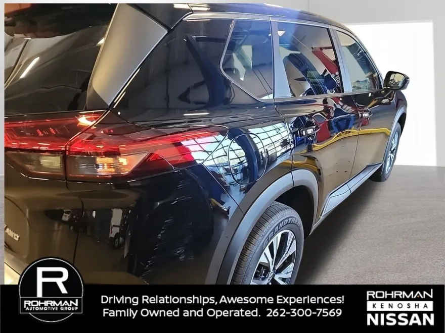 2023 Nissan Rogue SV photo 1
