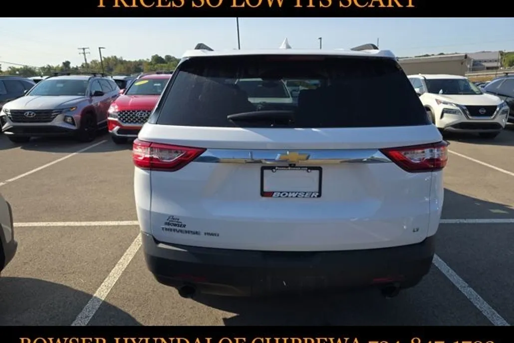 2021 Chevrolet Traverse 1LT photo 1