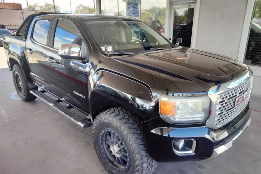 2017 Gmc Canyon Denali photo 1