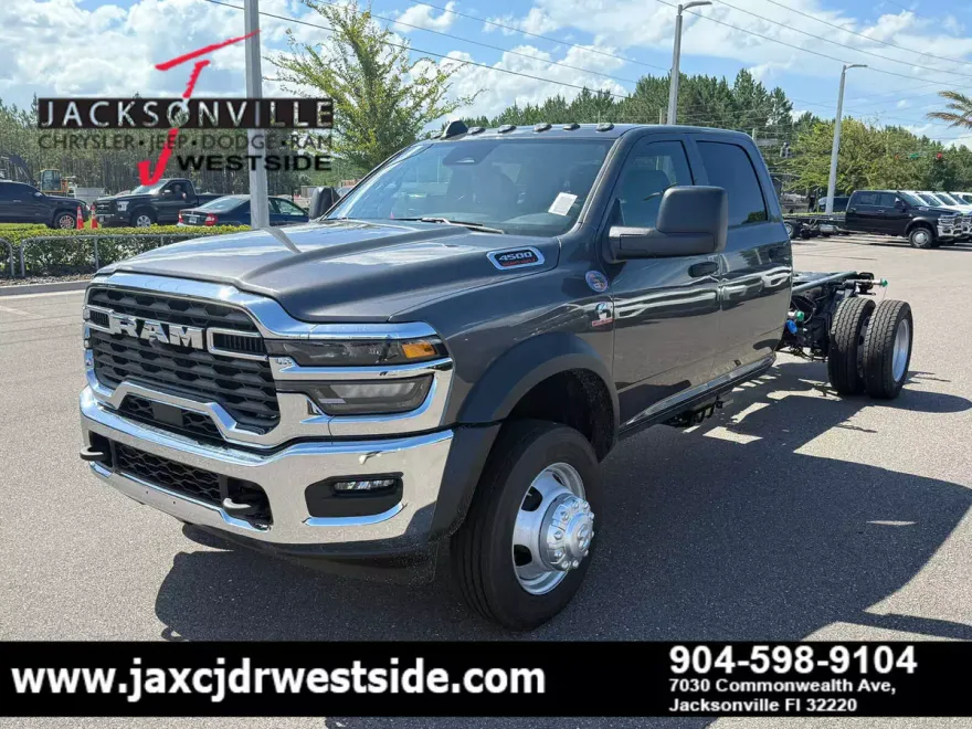2025 Ram 4500 Tradesman photo 1