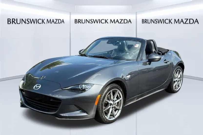 2022 Mazda MX-5 Miata Miata Grand Touring photo 1
