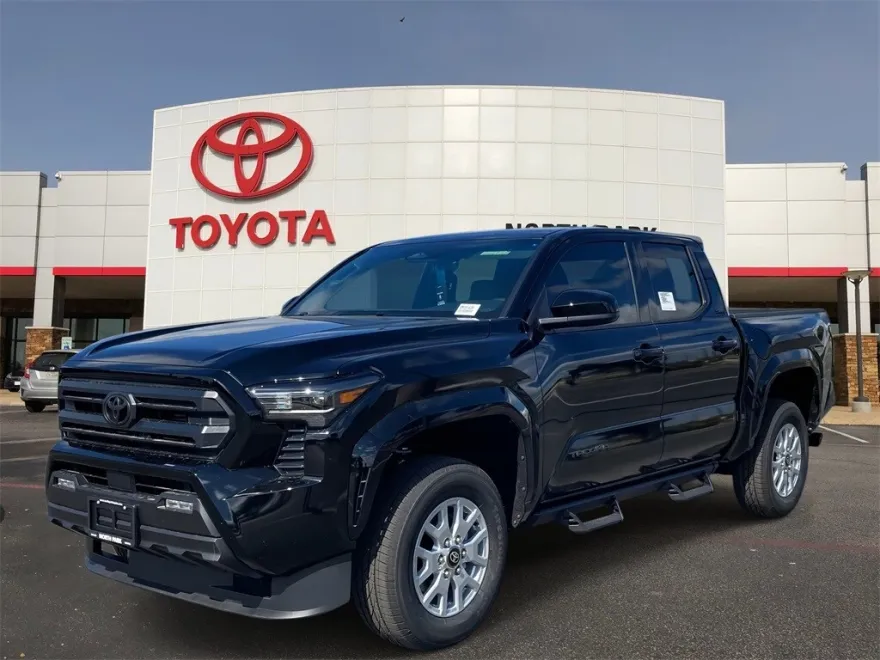 2025 Toyota Tacoma SR5 photo 1