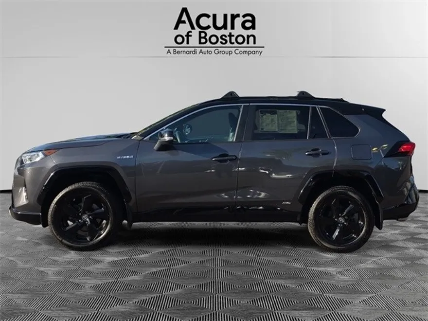 2019 Toyota RAV4 Hybrid XSE photo 1
