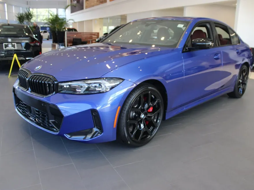 2025 Bmw 330i Sedan photo 1