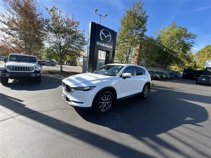 2018 Mazda CX-5 Touring photo 1