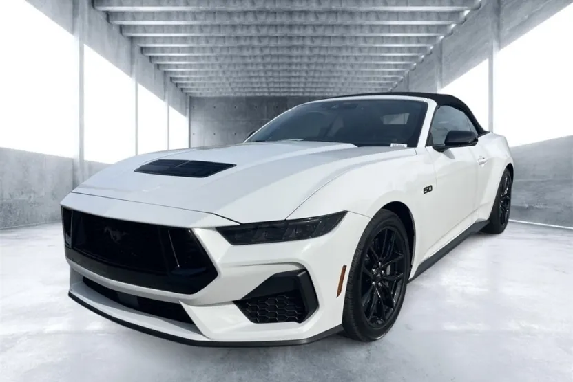 2025 Ford Mustang GT Premium Convertible photo 1