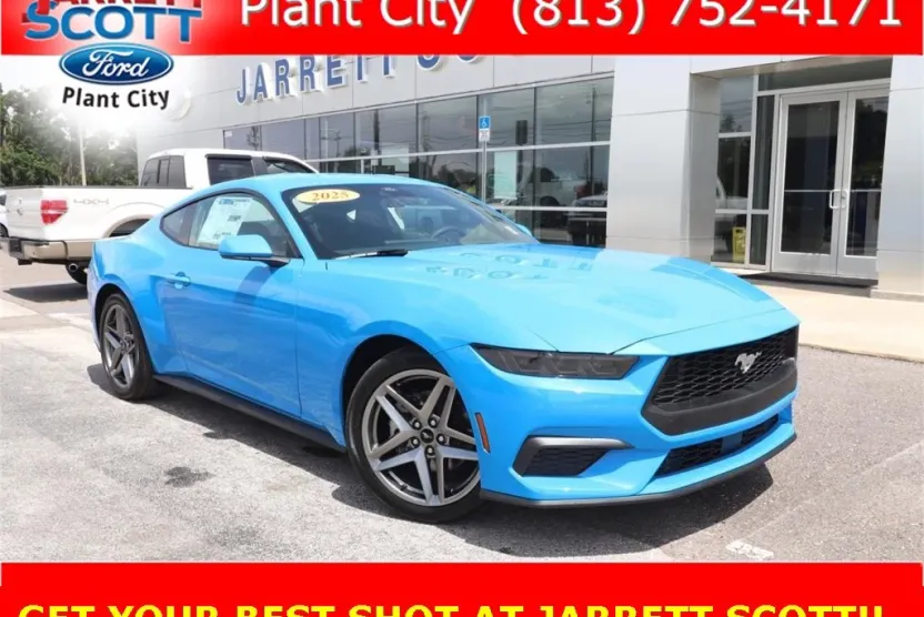 2025 Ford Mustang EcoBoost photo 1