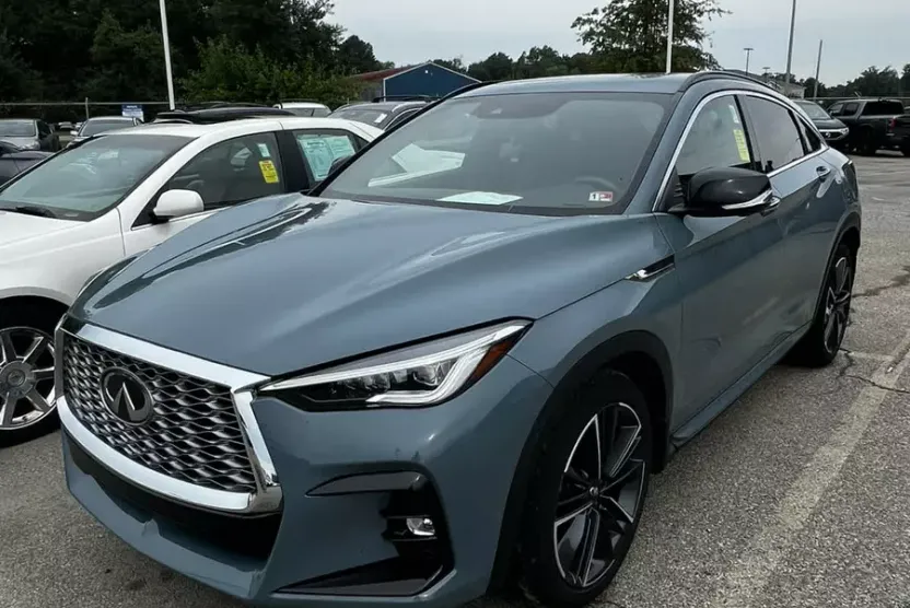 2023 Infiniti QX55 Essential photo 1