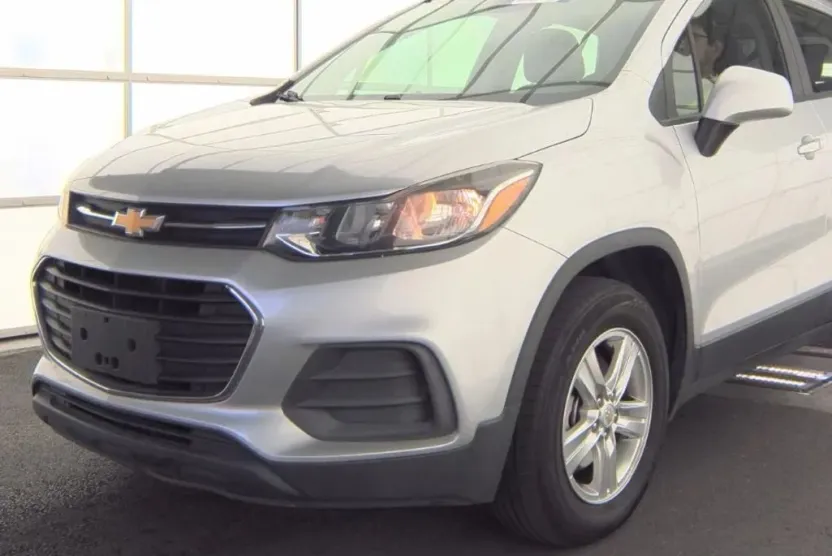 2018 Chevrolet Trax LS photo 1