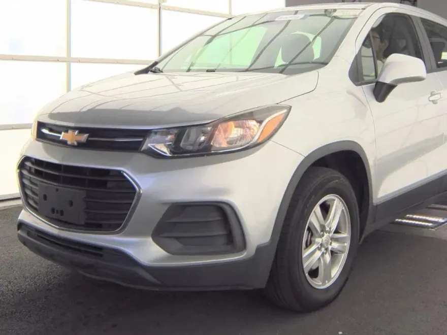 2018 Chevrolet Trax LS photo 1