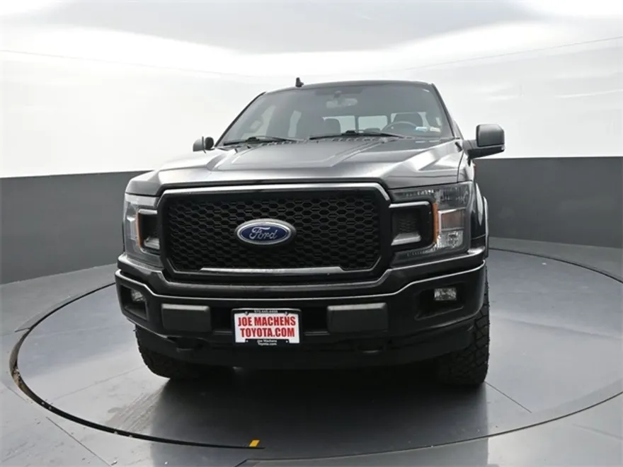 2019 Ford F-150 XLT photo 1
