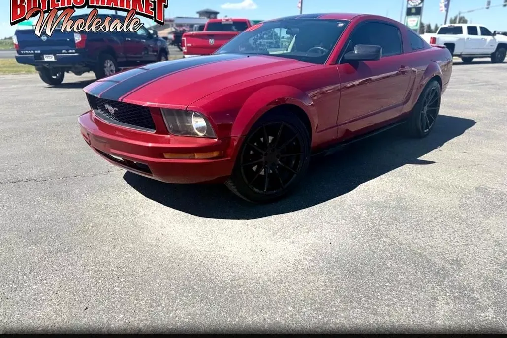 2009 Ford Mustang V6 photo 1
