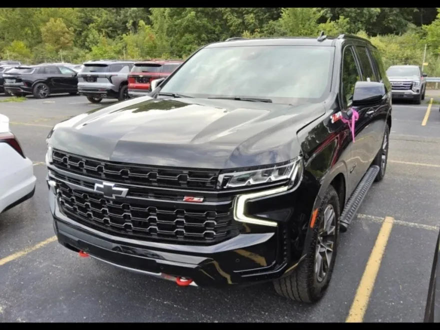 2024 Chevrolet Tahoe Z71 photo 1