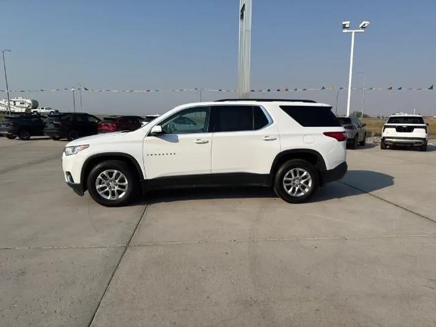 2020 Chevrolet Traverse 1LT photo 1