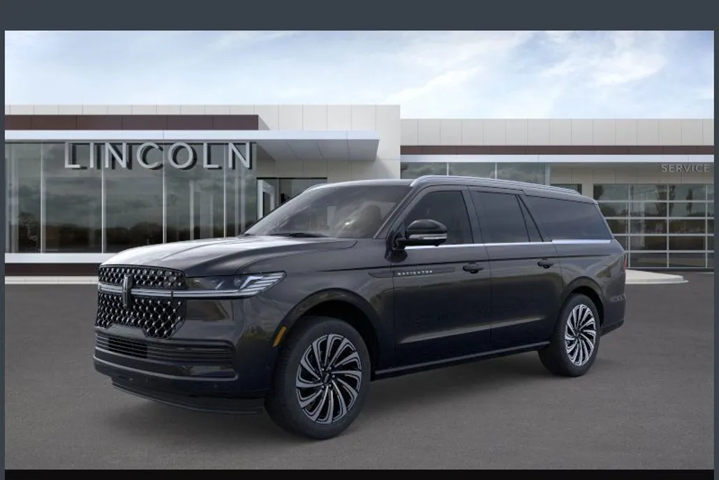 2025 Lincoln Navigator Black Label photo 1