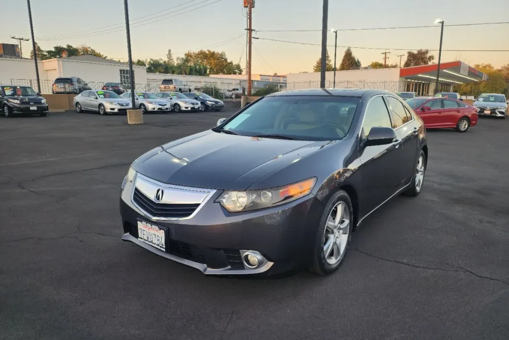 2013 Acura TSX photo 1