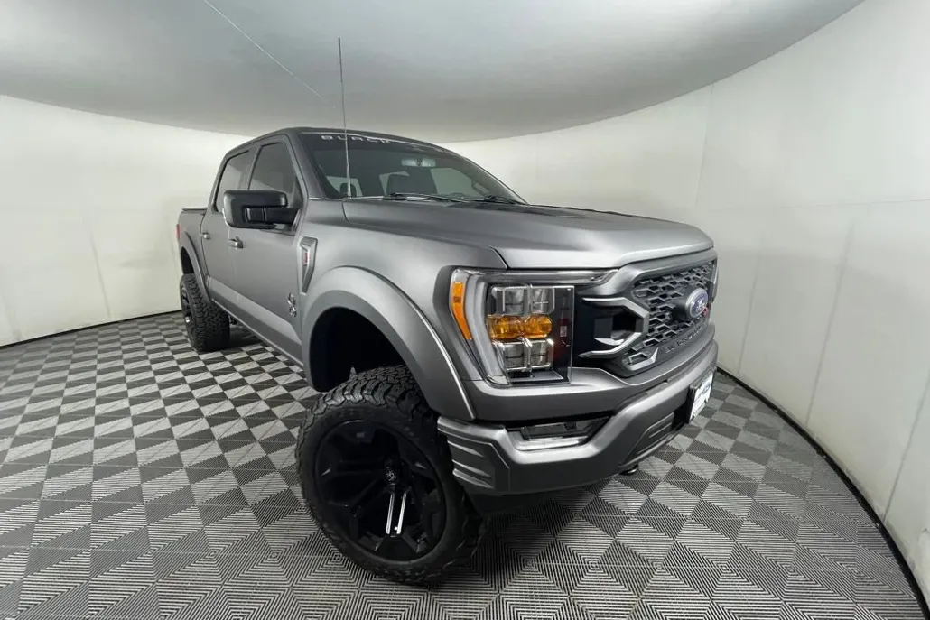2023 Ford F-150 XLT photo 1