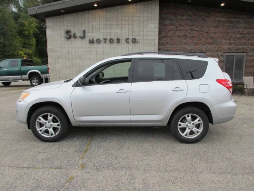 2011 Toyota RAV4 Base photo 1