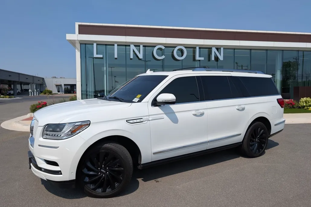 2020 Lincoln Navigator L Reserve photo 1