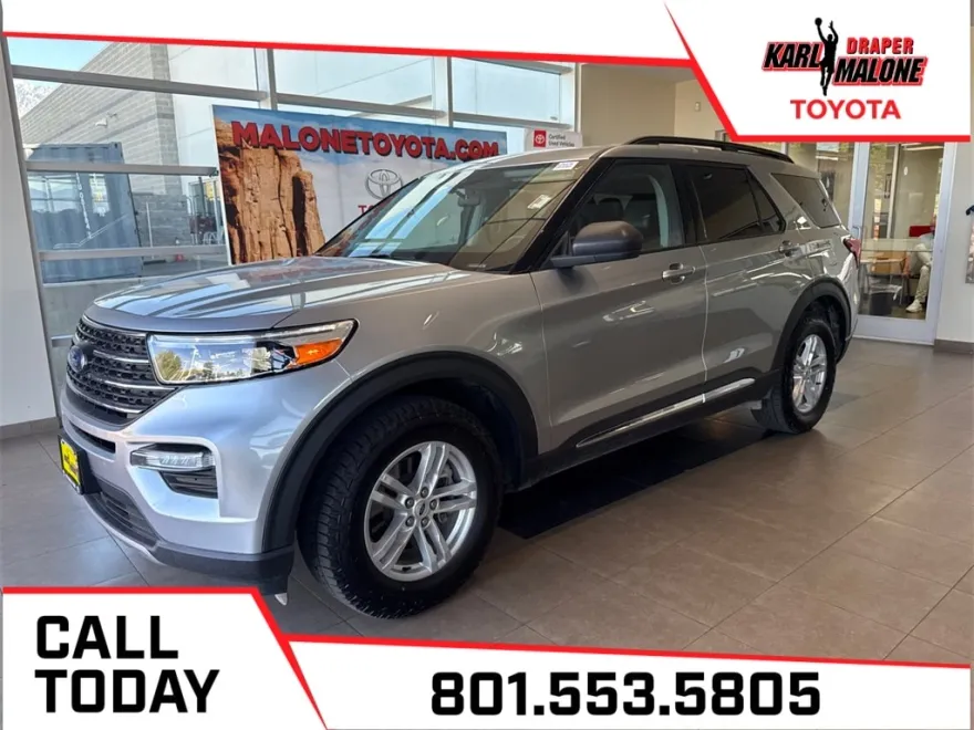 2024 Ford Explorer XLT photo 1