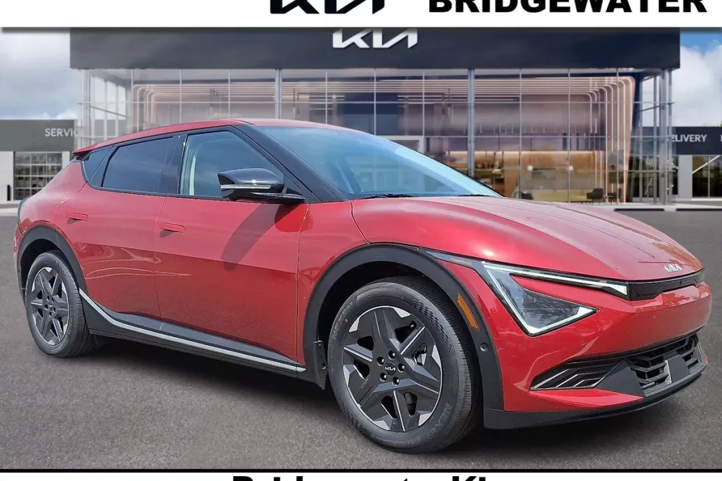 2025 Kia EV6 Light photo 1