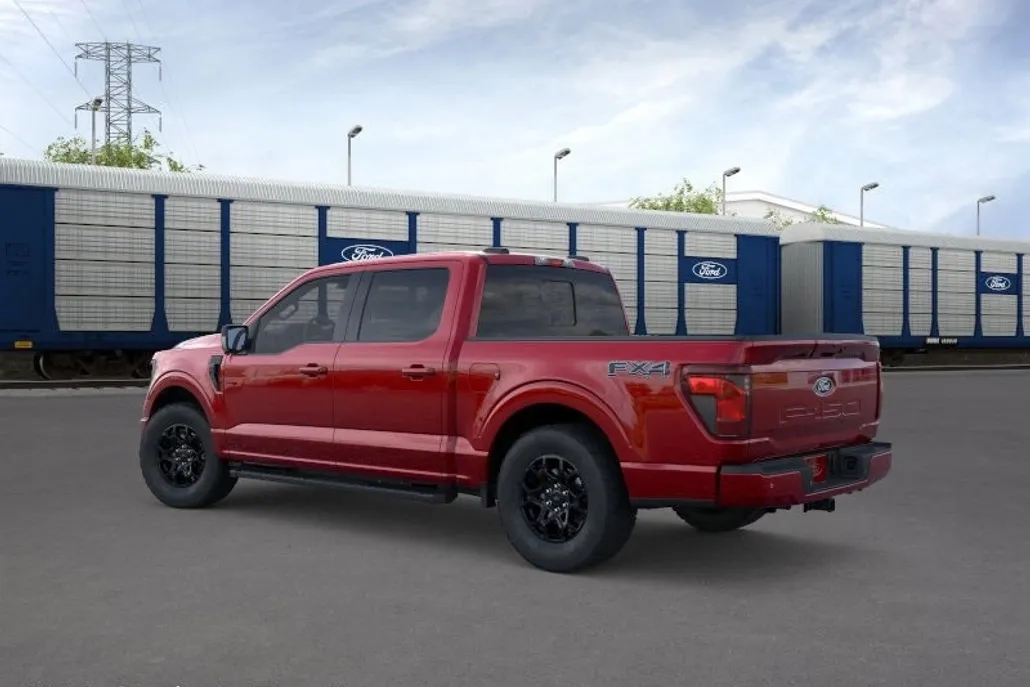 2025 Ford F-150 XLT photo 1