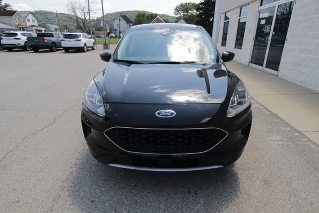 2021 Ford Escape SE photo 1
