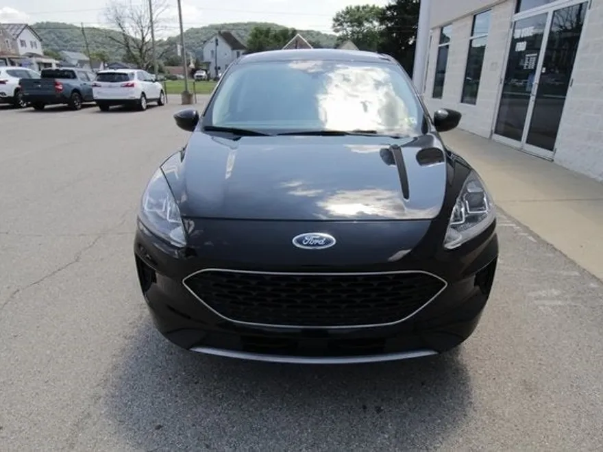 2021 Ford Escape SE photo 1
