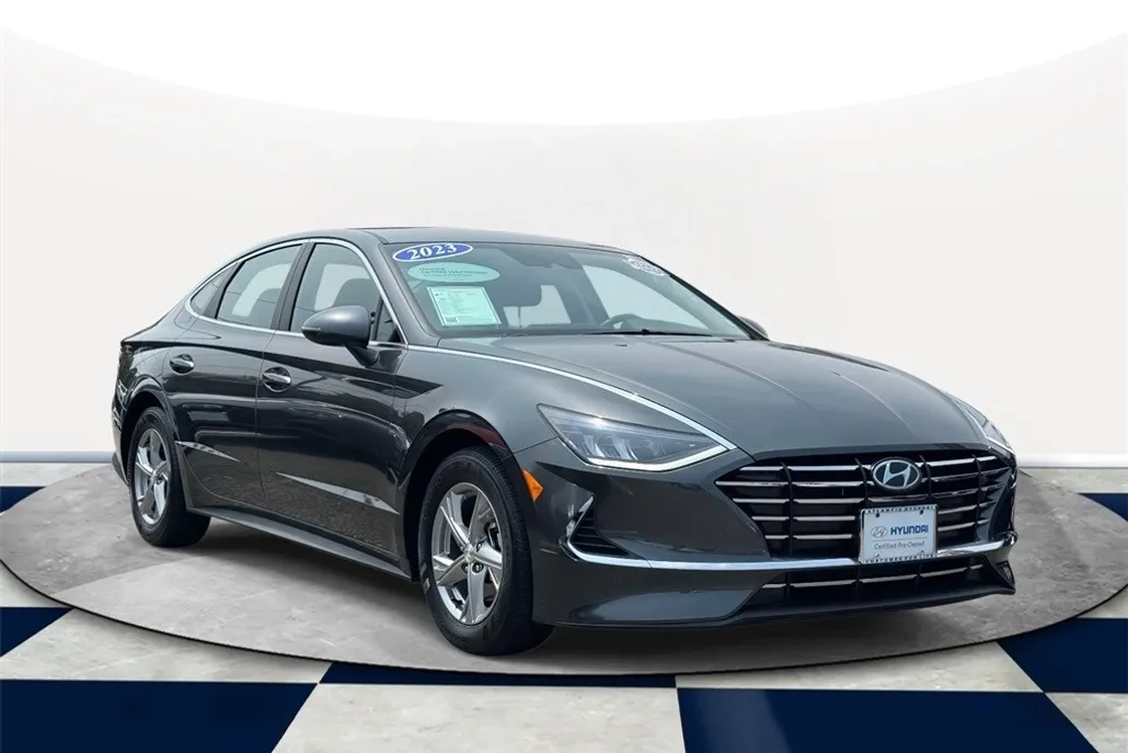 2023 Hyundai Sonata SE photo 1