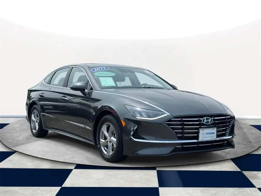 2023 Hyundai Sonata SE photo 1
