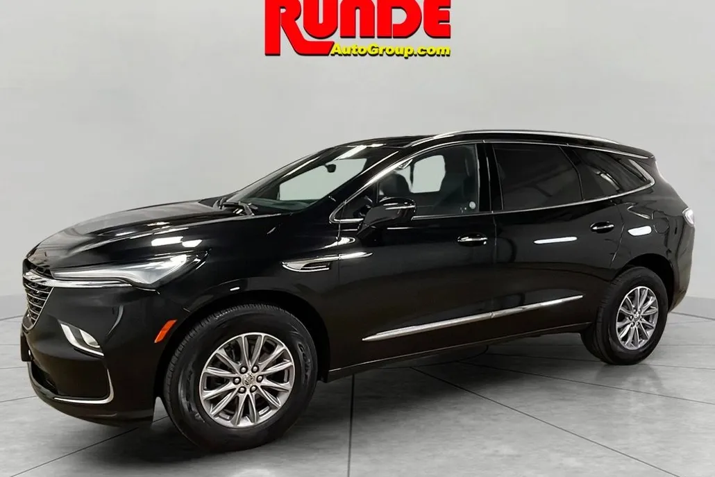 2024 Buick Enclave Premium photo 1